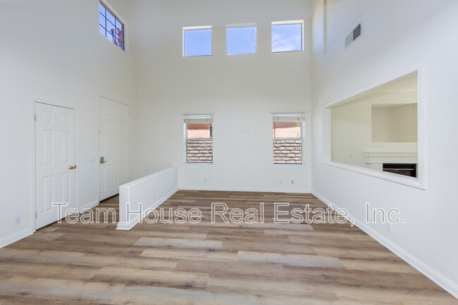 Building Photo - 25620 Wordsworth Ln
