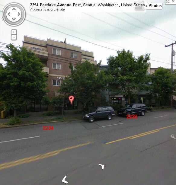 Building Photo - 2234 Eastlake Ave E