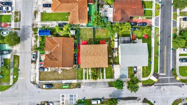 Building Photo - 508 SW 113th Ave