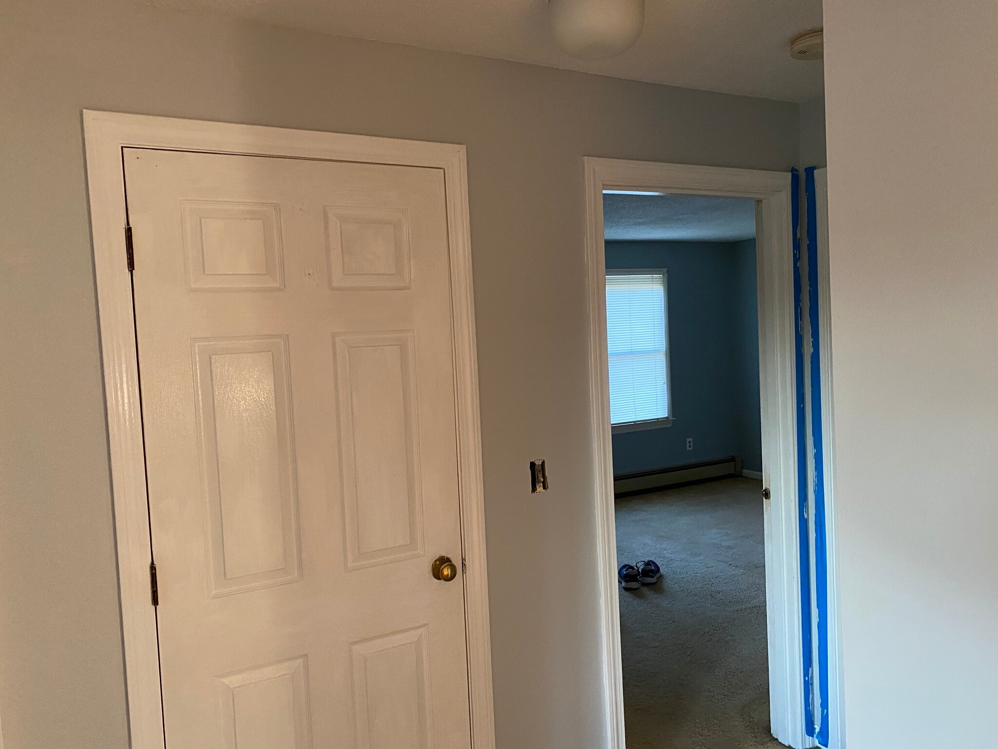 Hallway to bedrooms - 283 Privilege St