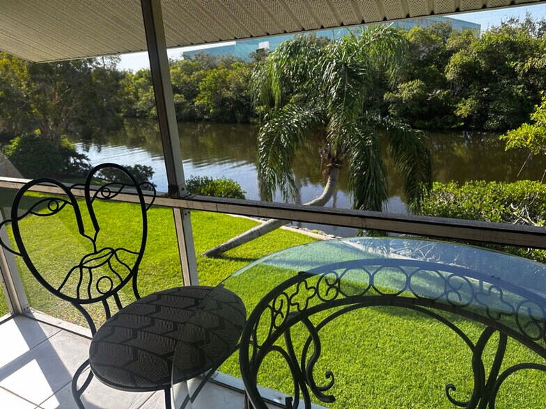Building Photo - 1815 Robalo Dr