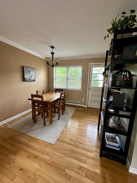 Dining Room - 422 Ringwood Ave