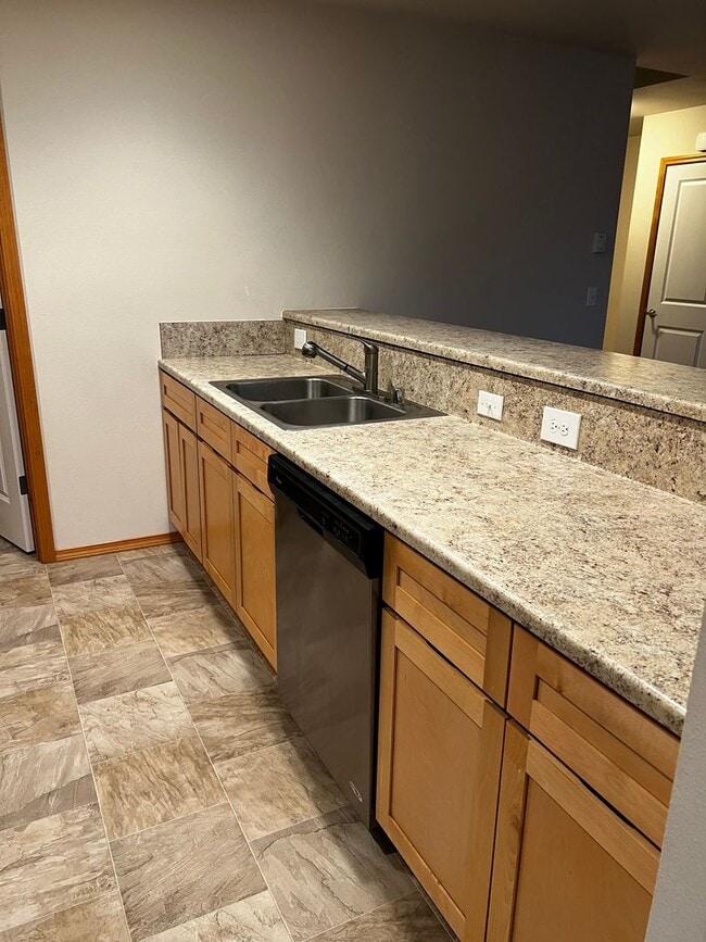 Building Photo - Very well maintained home in Poulsbo.