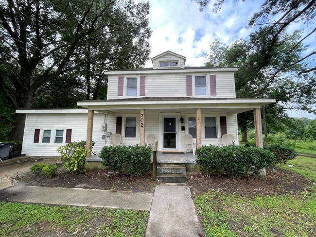 Building Photo - 702 Todds Ln