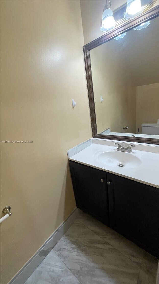 Building Photo - 8274 SW 42nd Ct