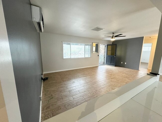 Building Photo - COMING SOON 3 bedroom 1.5 bathroom with amazing views of Morongo Valley