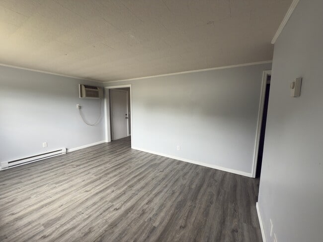 Building Photo - 432 Greensburg St