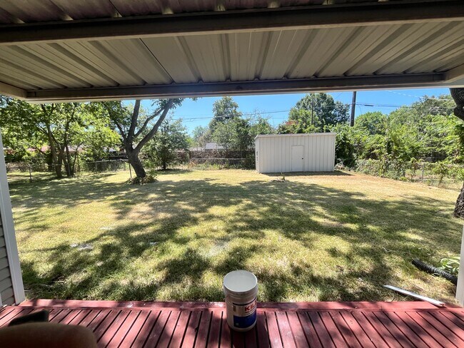 Building Photo - 110 Leighton Dr
