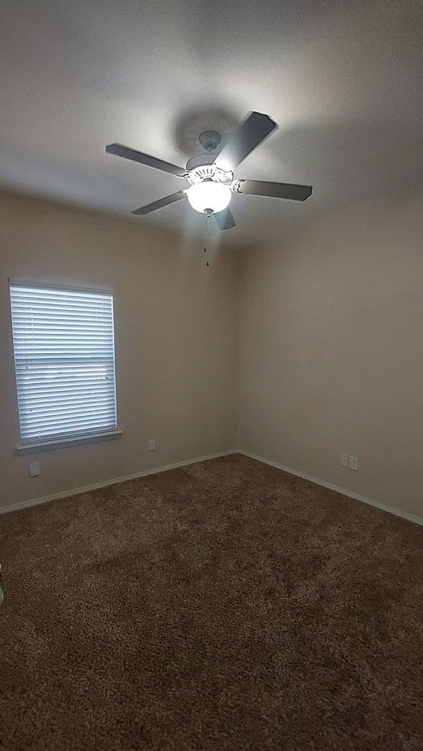 Building Photo - Backyard Oasis!!!  Beautiful 4 bedroom 2.5 bathroom 2 story home on corner lot!