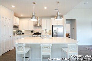 Building Photo - 10220 High Noon Dr