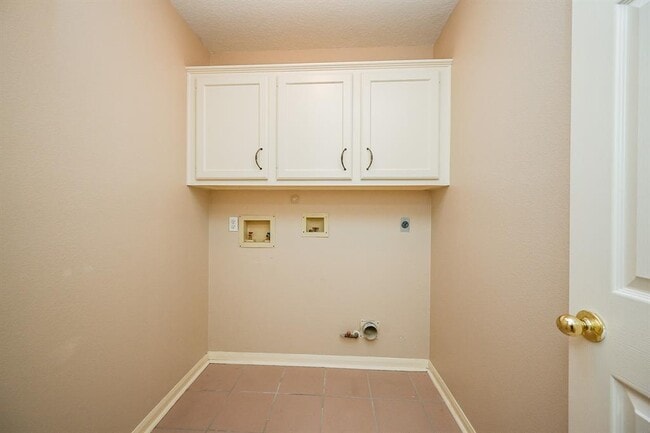 Building Photo - 1335 Remington Crest Dr