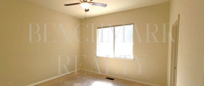 Building Photo - Beautiful 3 bedroom 2 bath plus 2 car garage in Damonte Ranch with New Carpet & Paint