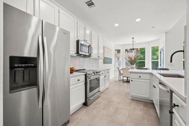 Building Photo - 11805 Emerald Falls Dr