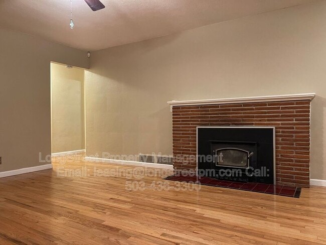 Building Photo - 1630 SW 15th Ave
