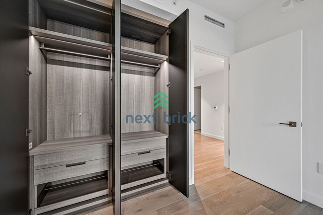 Building Photo - Downtown Bellevue Luxury 1B1B – Available ...