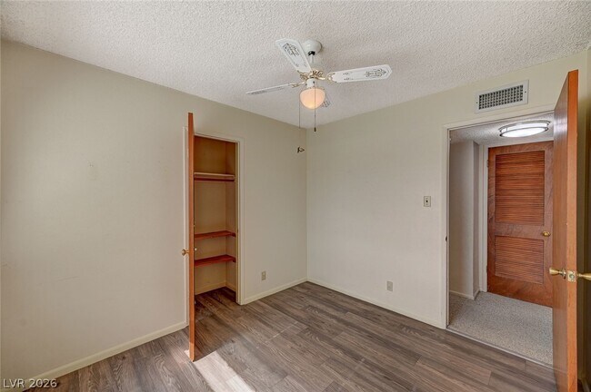 Building Photo - 6208 Casada Way