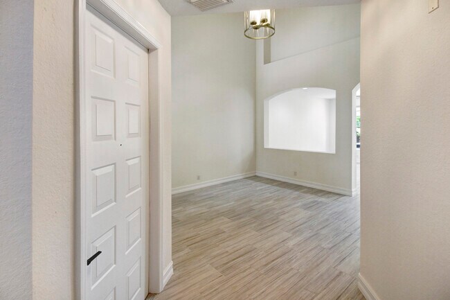 Building Photo - 5794 NW 119th Terrace