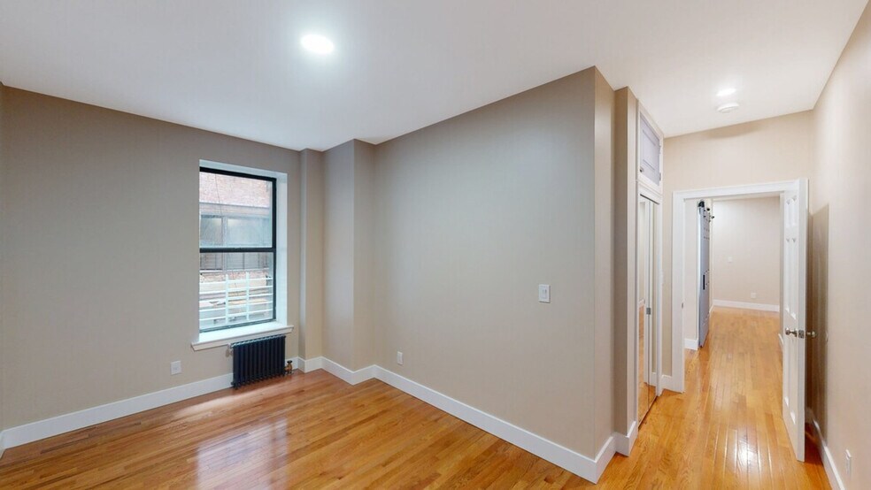 Building Photo - 180 Claremont Ave