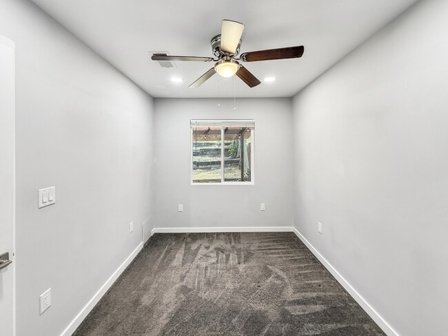 Building Photo - 6123 Horton Dr