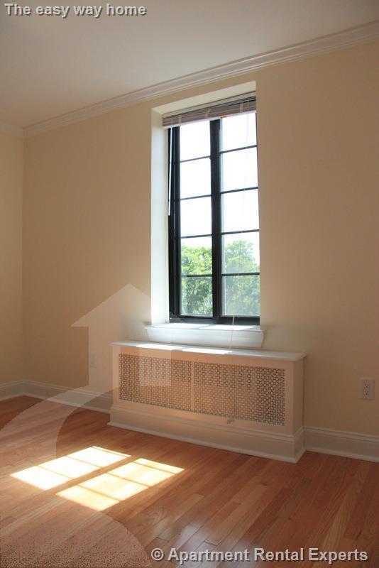 Building Photo - 60 Brattle St