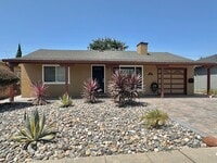 Building Photo - 3920 Branson Dr