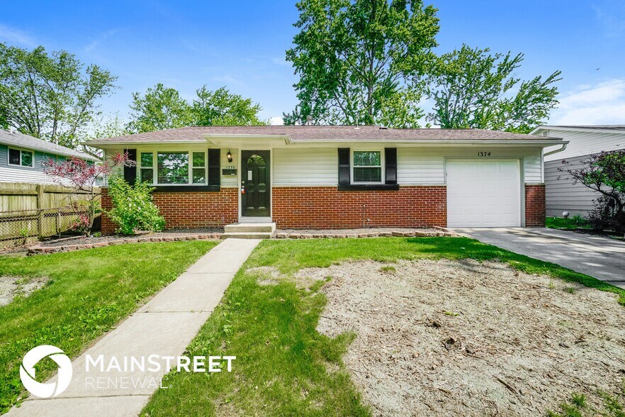Primary Photo - 1374 Chesterton Square S