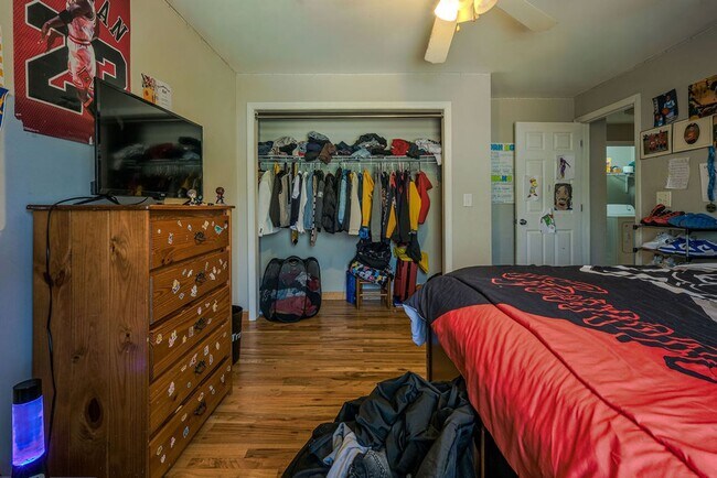 Building Photo - 1535 Cedar Shoals Dr