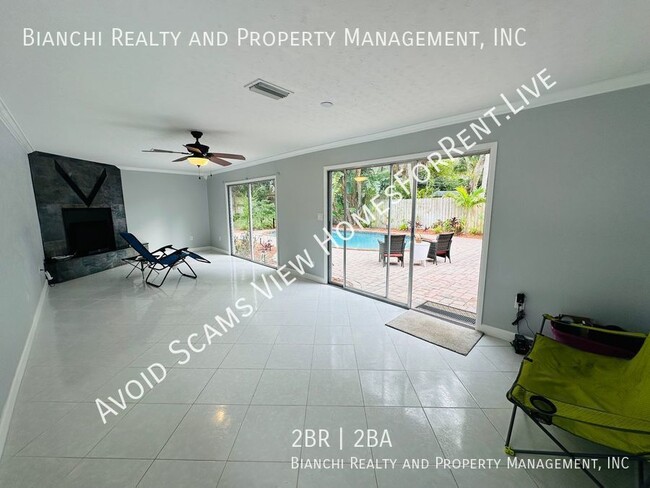 Building Photo - Private Pool 2 Bedroom/2 Bathroom - Close ...