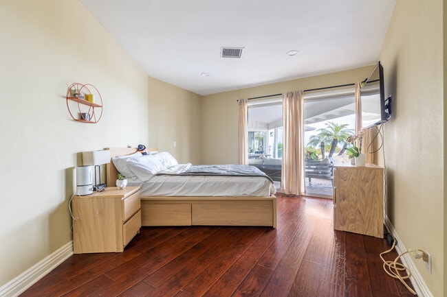 Building Photo - 4067 Cody Rd