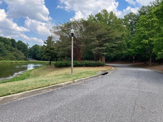 Building Photo - 415 Sunbelt Dr