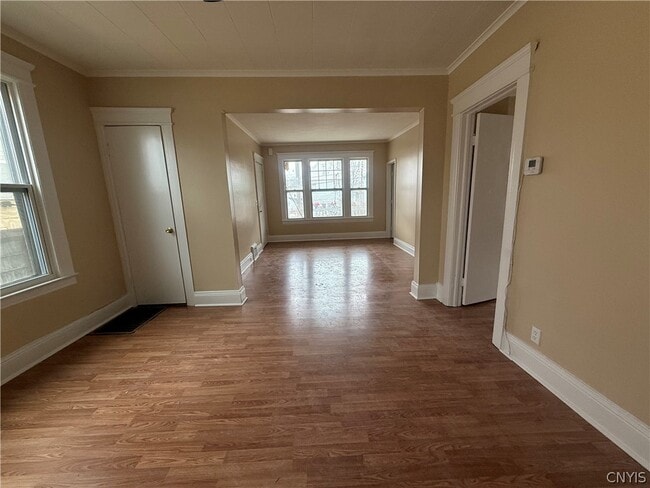 Building Photo - 1332 Oak St