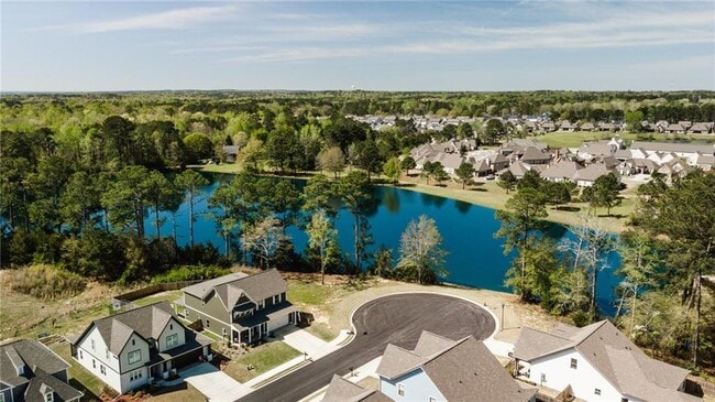 Building Photo - 2332 Rutland Rd