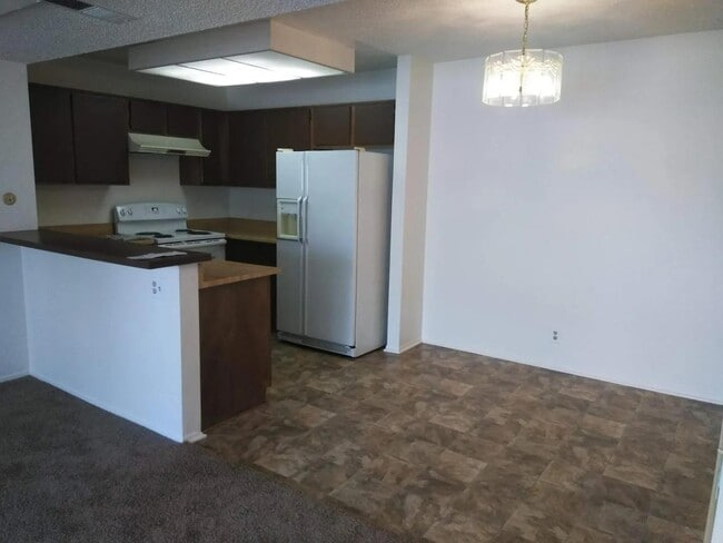 Building Photo - 2266 Denair Ave