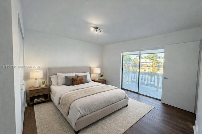 Building Photo - 1361 NE 40th Pl