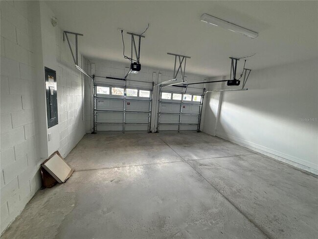 Building Photo - 455 Winter Grv Blvd