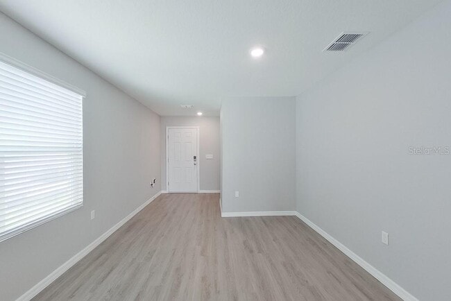 Building Photo - 8656 SW 44th Ct