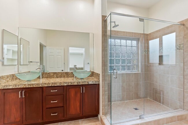 Building Photo - 51315 Cll Kalima