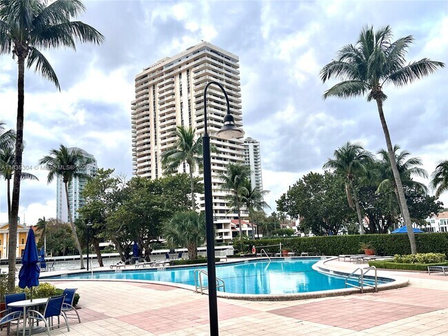 Building Photo - 19390 Collins Ave