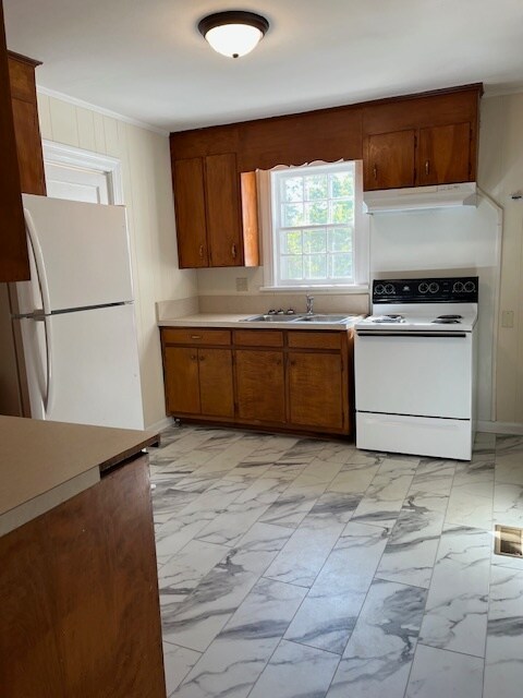 Kitchen - 1105 N Church St