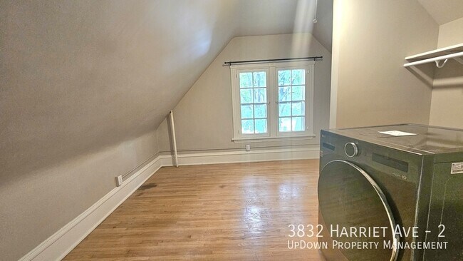 Building Photo - 3832 Harriet Ave
