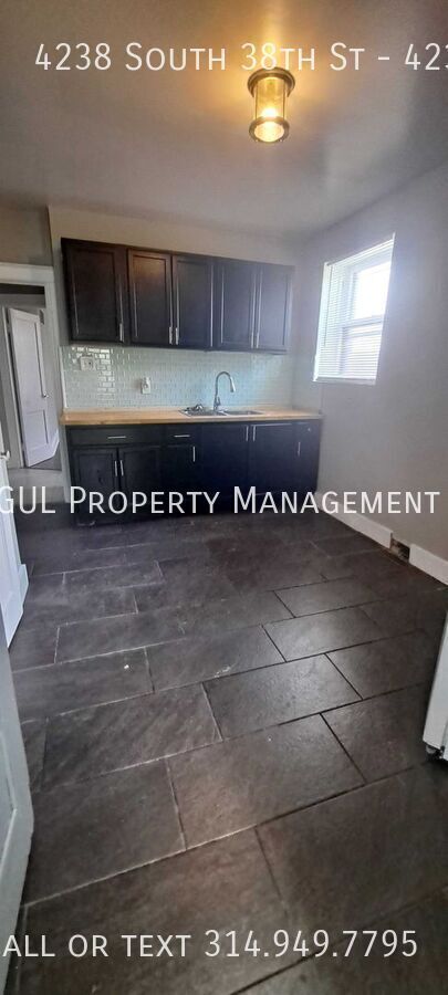 Building Photo - 4238 S 38th St