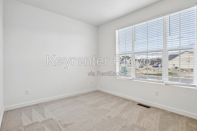 Building Photo - 2568 N 3670 W