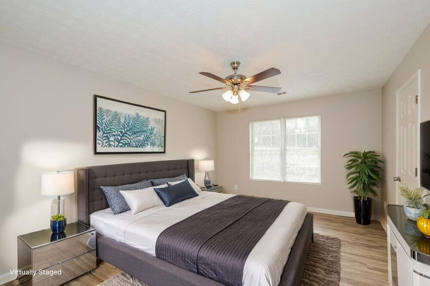 Building Photo - 458 Old Tree Dr