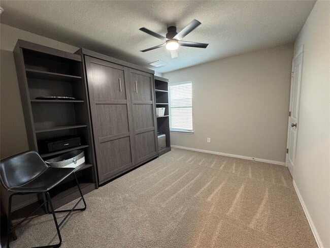 Building Photo - 247 Simon