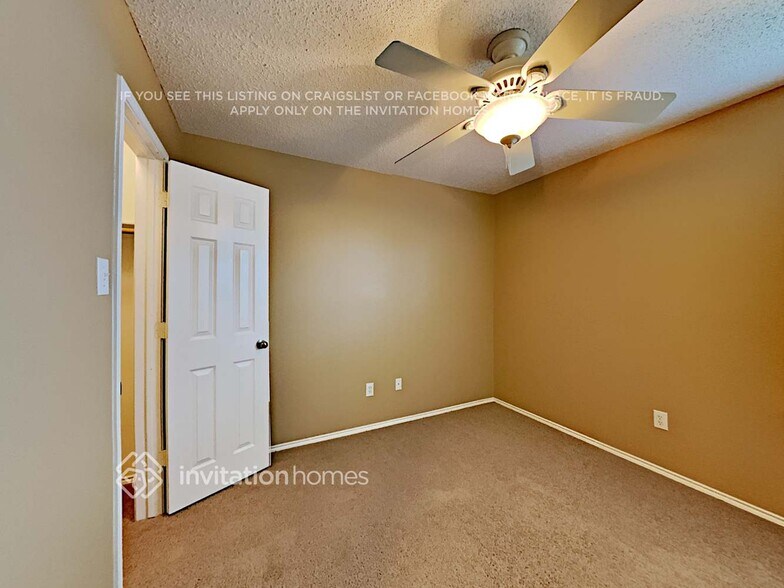 Building Photo - 2720 Briscoe Dr