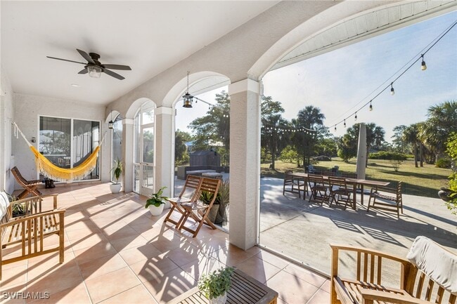 Building Photo - 461 Everglades Blvd N