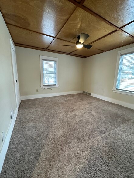 Building Photo - 930 N 5th St