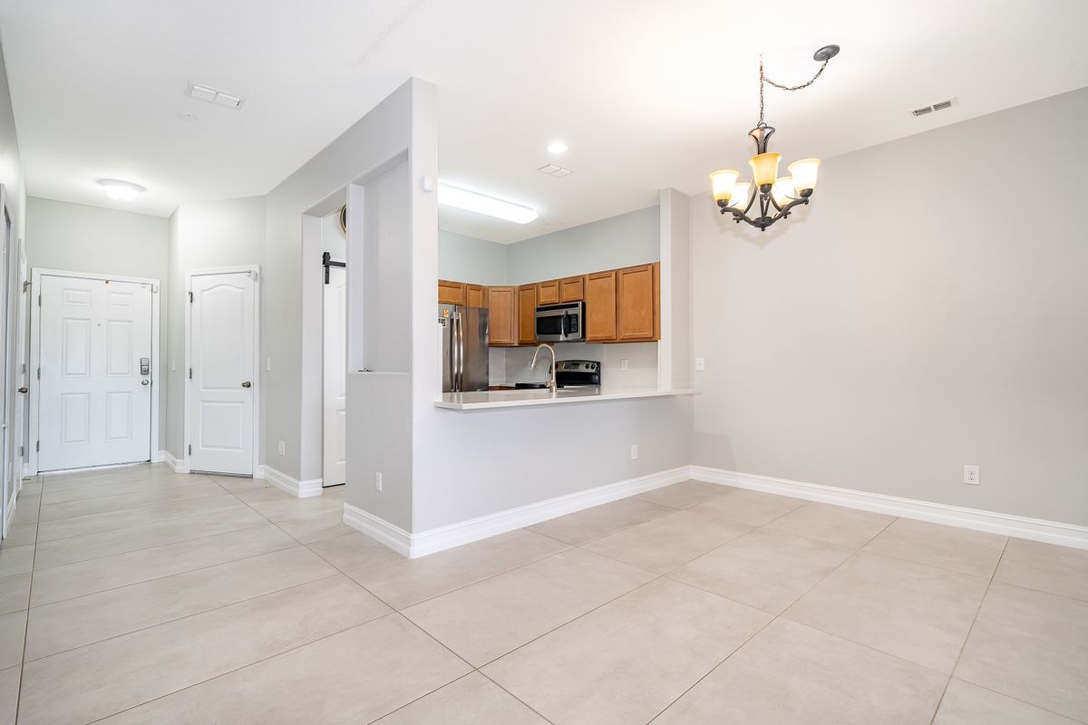 Building Photo - 2942 Rodrick Cir