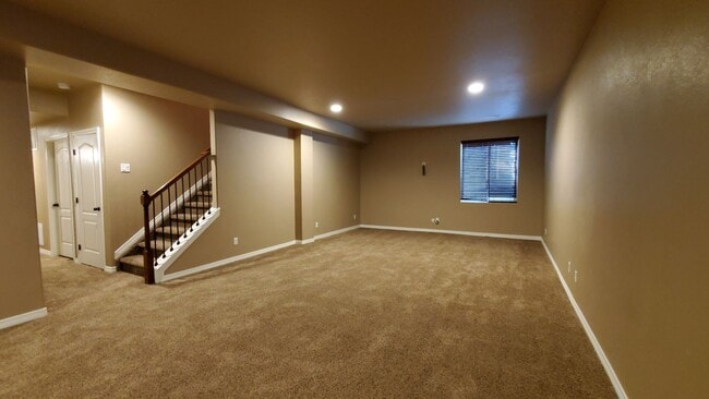 Building Photo - $2576, 5 Br/4 BA Stunning house for rent in Colorado Springs