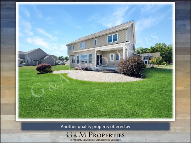 Building Photo - Rarely Available - Large Executive Rental ...